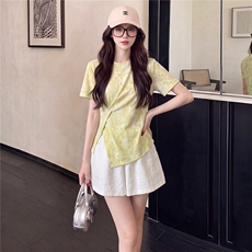 欧韩时尚潮流套装女夏新款圆领印花侧开叉短袖上衣蕾丝短裤两件套，女装套装/套裙，江南