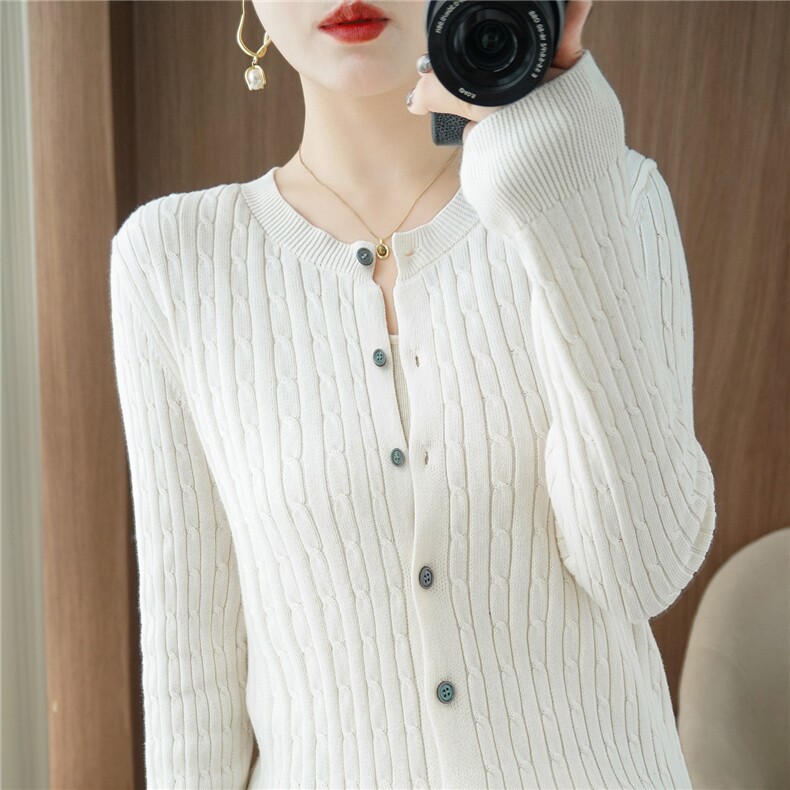 2025年秋季新款百搭女士小麻花圆领长袖开衫，女装针织衫/毛衣，品高羊绒