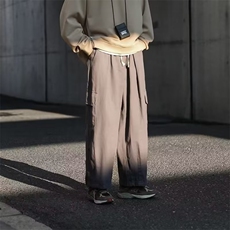 灰色