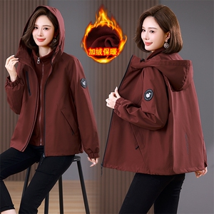 时尚保暖派克服冲锋衣+卫衣两件套女冬季新款加绒外套图片