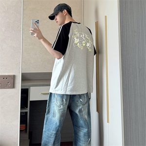 抖音得物品质二开240克宽松纯棉美式潮牌插肩三杠织带短袖T恤图片
