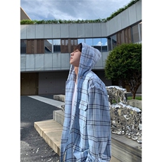天蓝色
