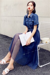 个性拼色中长款短袖连衣裙2023年夏季时尚潮流舒适简约图片