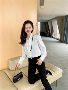 春装新款 法式情怀飘带领 气质衬衣图片