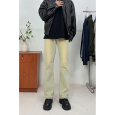 黄泥色