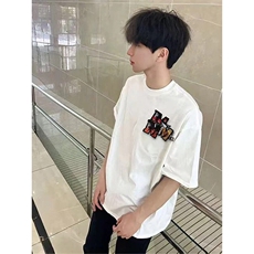 白色