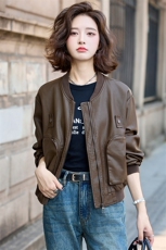 2025秋季新款现货舒适时尚潮流高级感减龄立领皮衣外套，女装皮衣，1C078