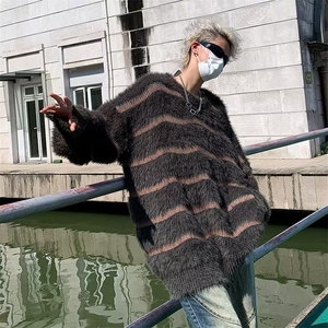 设计感撞色条纹仿貂绒圆领毛衣男慵懒风潮牌ins宽松针织衫图片