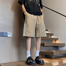 卡其色