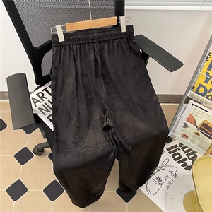 2026新款缎面暗纹提花盘扣男士休闲拖地裤长裤新中式风宽松百搭图片