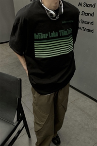 港风条纹印花大码短袖T恤男DT77773P18块特价控38：供抖音视频图片