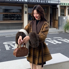 现货新款双面羊绒大衣带袖毛格子配腰带时尚洋气，女装羊绒大衣，网红馆