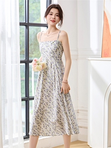 真丝吊带裙女夏季2025新款显瘦高端缎面气质女神范印花桑蚕丝裙子图片
