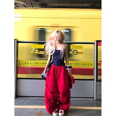 红色