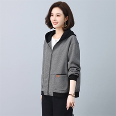 运动卫衣女2025新款时尚春秋穿搭一整套小个子搭配妈妈，女装短外套，忆绮罗