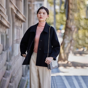 2024秋冬新款宽松显瘦赫本风毛呢外套女短装图片