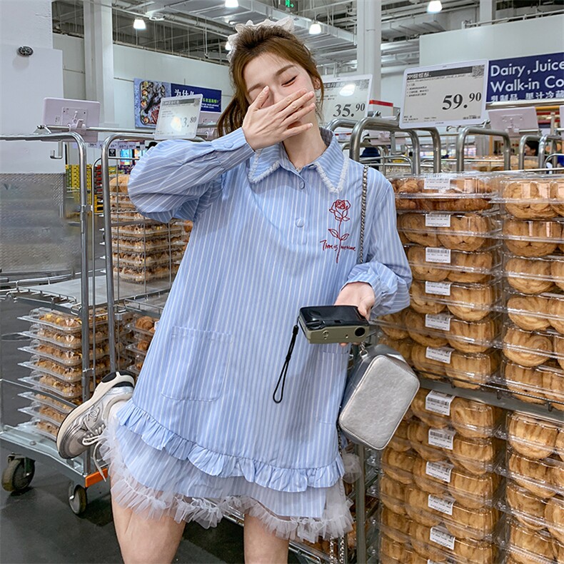 蓝色条纹连衣裙女春初2025新款超火洋气减龄超好看蕾丝拼接衬衫裙,女装连衣裙,浙宝220