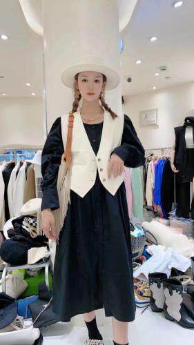 【现货】秋季新款皮马甲两件套连衣裙，女装马夹，1+9