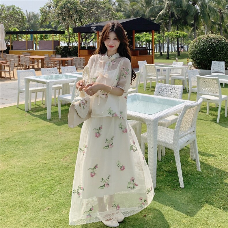 薄纱刺绣蝴蝶结上衣小吊带半身裙套装女2025夏新款绝美气质三件套,女装套装/套裙,含赞