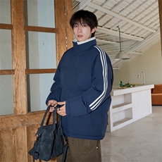 藏青色