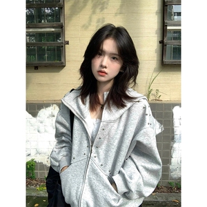 抖音得物高品质 26春装美式高街铆钉杜宾犬耳朵开衫卫衣外套W125图片