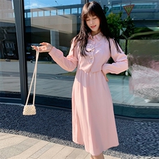 现货2024年春季女新甜美时尚复古印花修身显瘦网红假两件连衣裙，女装连衣裙，煊芮熙