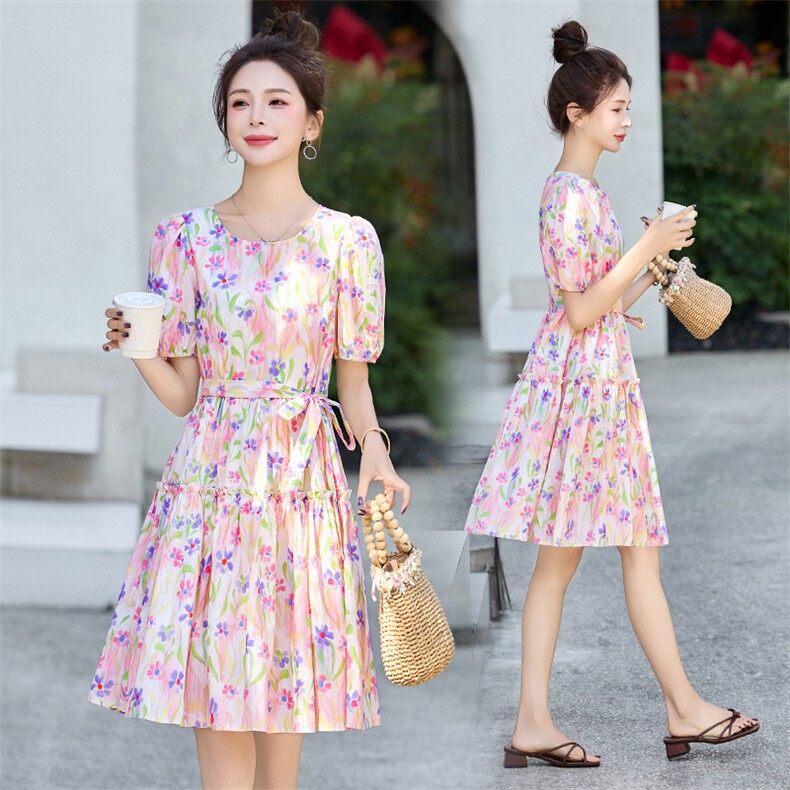 2025夏季新款油画风飘带小清新显瘦时尚A字裙，女装连衣裙，贵人树