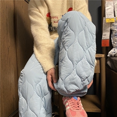 蓝色