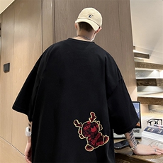 黑色