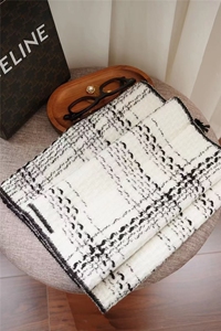 2025年秋季长方形时尚百搭通勤简约休闲小香围巾薄款，围巾，丽靓一衫