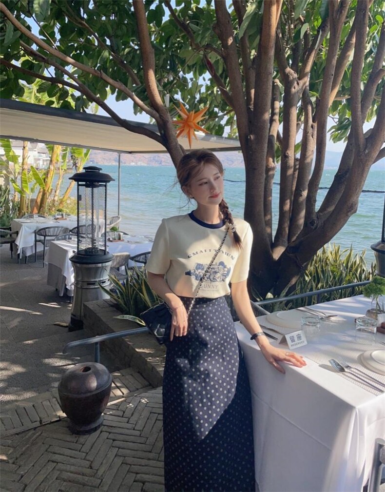 夏装新品大量上新，主打韩系连衣裙，上衣，半裙，套装全品类，女装连衣裙，Ee·G