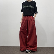 红色