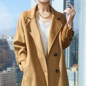 羊毛呢子大衣女中长款秋冬2024新款简约大气,红色呢大衣的全身搭配图片