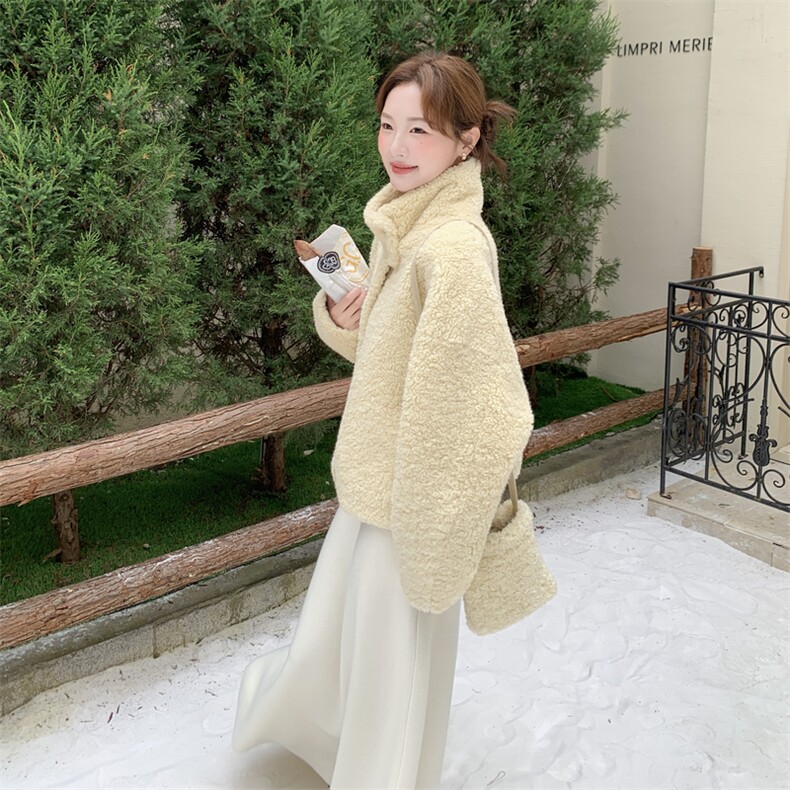 210-3291-P185-k268奶黄色甜美立领皮毛一体加厚短外套,女装短外套,浙宝210（原浙宝191）