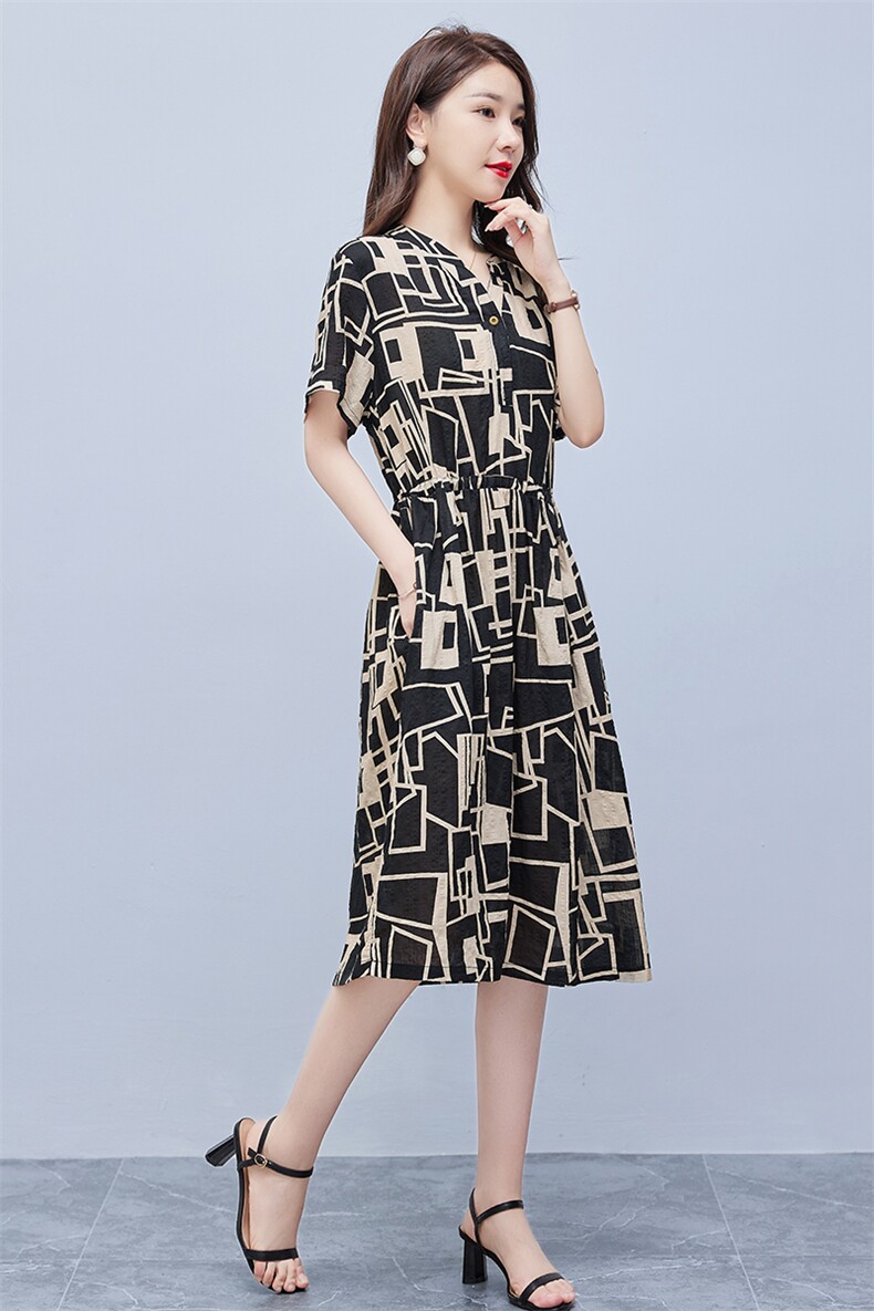 连衣裙2023年夏季潮流舒适简约时尚中长款圆领碎花,女装连衣裙,贵人树