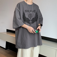 深灰色