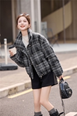 2025新款时尚洋气格纹白鸭绒短款羽绒服，女装羽绒服，衣佳和
