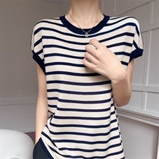 夏季新款女士时尚显瘦百搭线谱条纹圆领短袖，女装T恤，雪真羊绒