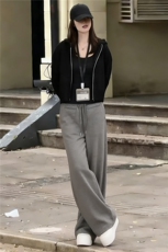 高级感休闲运动套装女秋季款短款卫衣内搭黑色背心阔腿长裤三件套，女装套装/套裙，江南