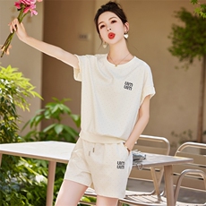 宽松减龄运动套装女夏欧货2025新款设计感休闲上衣阔腿短款两件套，女装套装/套裙，鑫慧