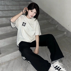 万针全刺绣工艺抖音得物高品质260克重磅纯棉双纱美式高街短袖T恤图片