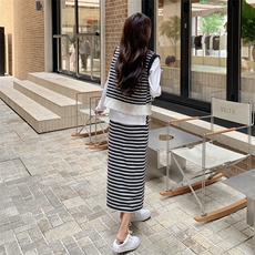条纹针织马甲套装裙女2025新款时尚甜美减龄半身裙三件套，女装套装/套裙，浪娴服饰