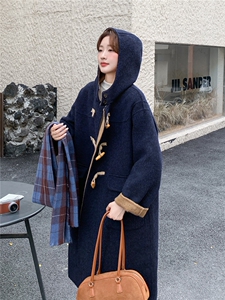 学院风藏青色牛角扣羊毛大衣女2025冬新款中长款连帽气质毛呢外套图片