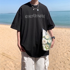 黑色