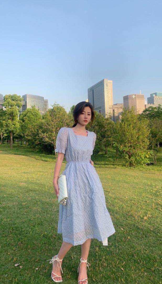 系列连衣裙大量上新，女装连衣裙，爱俪佳娜