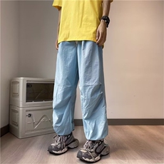 蓝色