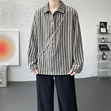 灰色