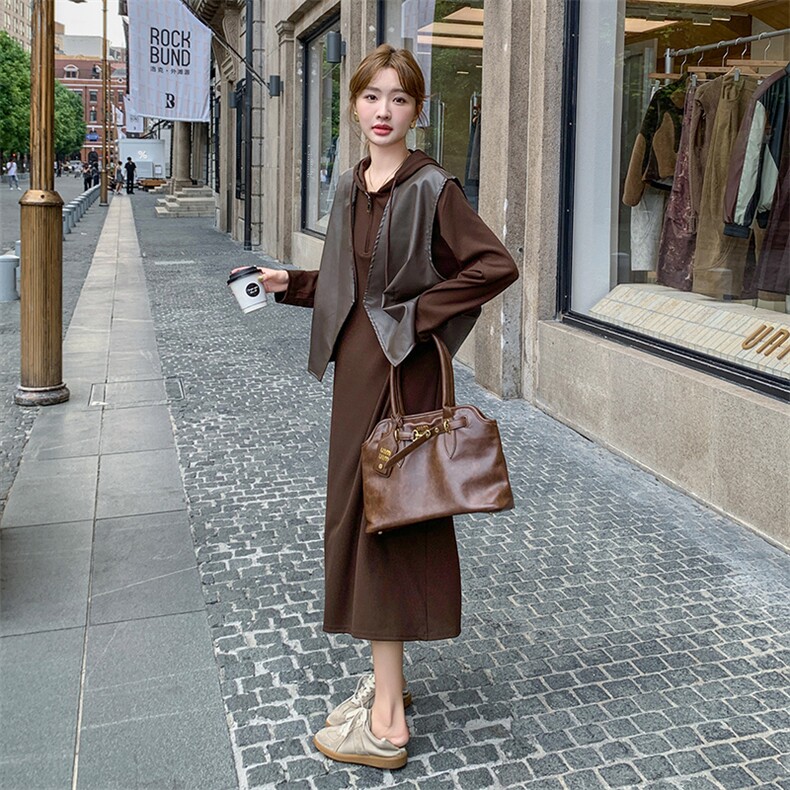 高级感pu皮马甲连衣裙女2025年春季新款时尚气质卫衣裙图片