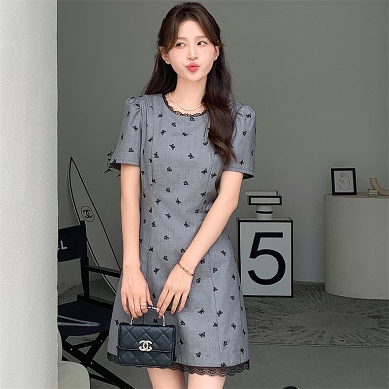 2024年夏季新款圆领花边收腰显瘦时尚连衣裙，女装连衣裙，超帛