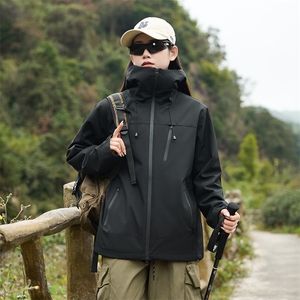 新款男女高品质户外登山服青少年学生冲锋衣夹克外套HS6607图片